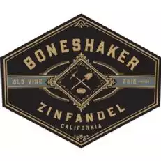 O culoare roșie rubinie vibrantă în sticlă, acest Zinfandel 2018 se deschide cu arome de cireș, stejar prăjit, un indiciu de piele și note de condimente. Pe gust, aromele de fructe de fructe roșii perfect coapte sunt însoțite de o structură fără sudură, arome blânde de condimente persistente și finisaj prăjit.