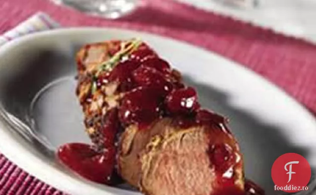 Filet de porc în marinată de muștar cu compot de cireșe
