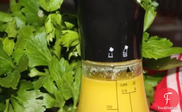 Pansament Ușor De Miere Dijon - 5 Ingrediente