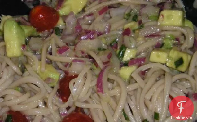 Salată Udon
