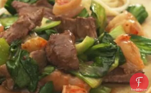 Carne De Vită Picantă Cu Creveți Și Bok Choy