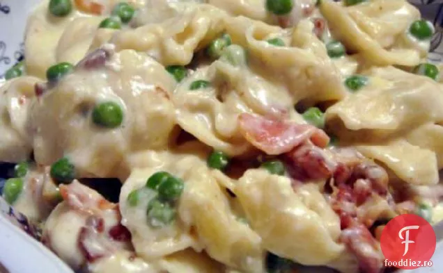 Tortellini Alfredo Simplu Și Cremos
