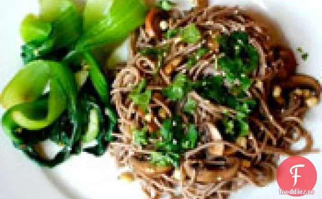 Mănâncă Pentru Opt Dolari: Soba Cu Ciuperci Și O Parte Din Bok Choy