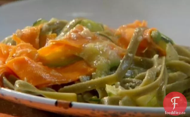 Spanac Fettuccine Primavera