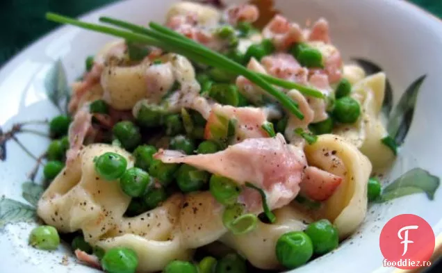 Salată de mazăre și arahide