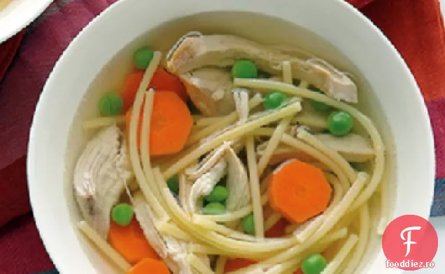 Supă De Tăiței De Pui Cu Șase Ingrediente