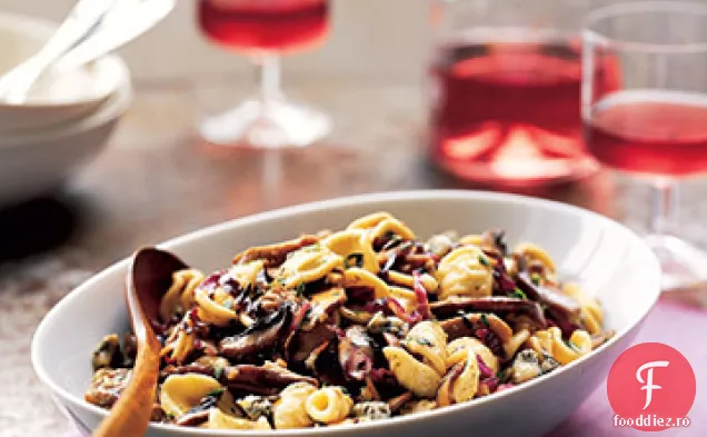 Orecchiette cu ciuperci, Radicchio și Gorgonzola