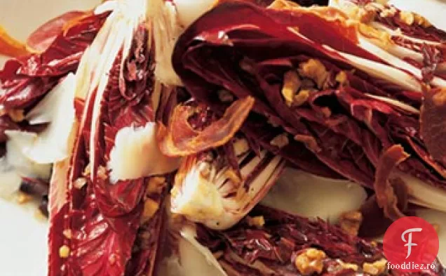 Salată de Radicchio Treviso cu vinetă de nucă