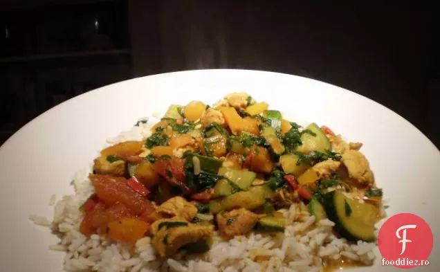 Salată De Spanac-Sparanghel Cu Sos De Căpșuni