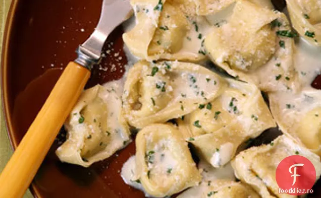Ricotta-Tortelloni Elvețieni cu sos Gorgonzola