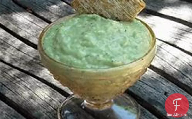 Baie de Avocado rece ca un castravete