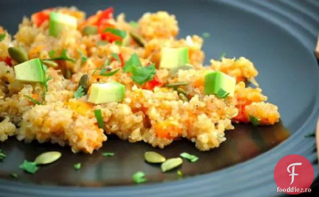Salată De Quinoa De Sud-Vest