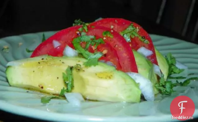 Salată Simplă De Avocado