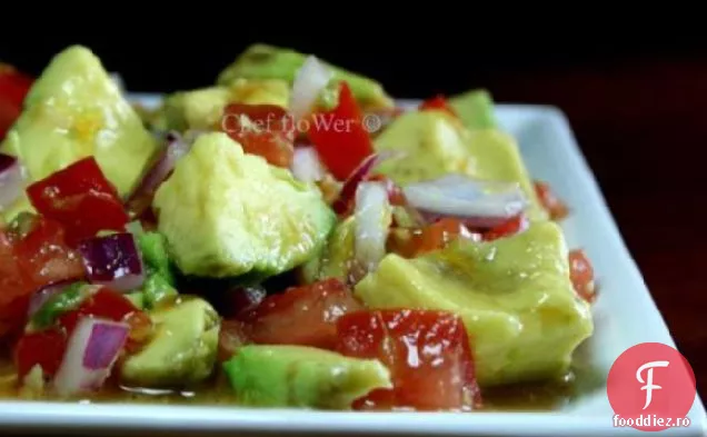 Salată de roșii și Avocado la Caribe