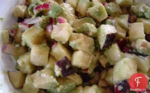 Salată De Vinete Și Avocado