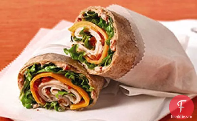 Salată Cobb în stil asiatic cu pui la grătar cu susan