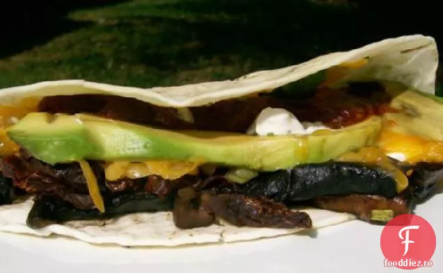 Portabella Și Quesadilla De Roșii Uscate La Soare