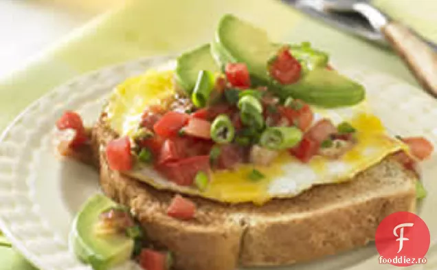 Sandwich Cu Ouă Din Cereale Integrale Din Sud-Vest
