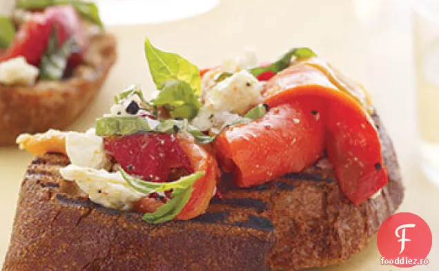 Bruschetta de ardei prăjiți, Feta și busuioc