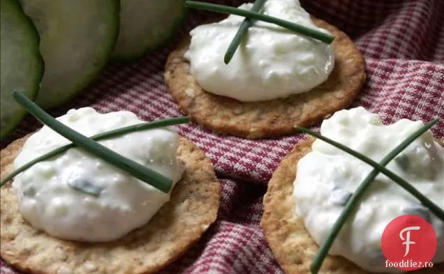 Salată Cremoasă De Castraveți