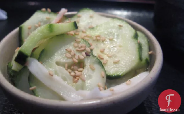Salată Japoneză De Castraveți