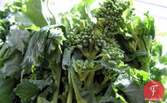 Cina In Seara Asta: Broccoli Rabe Cu Unt De Lamaie