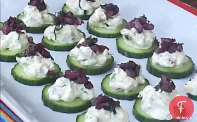 Mușcături De Salată Grecească