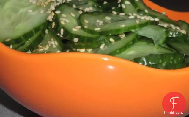 Salată Japoneză De Castraveți