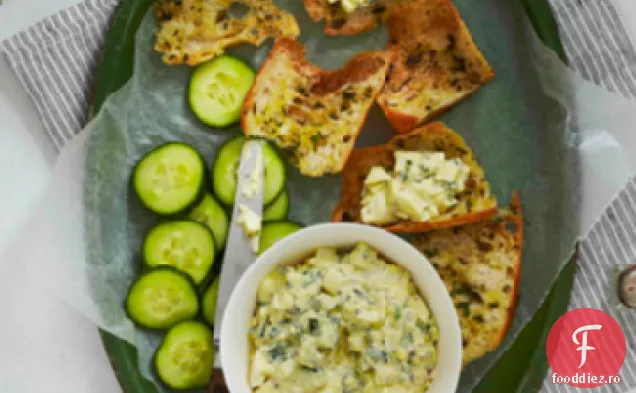 Salată De Ouă De Castraveți-Busuioc