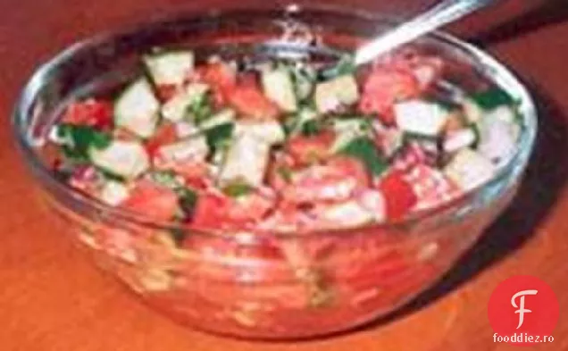 Salată de roșii și mentă (Shirazi)