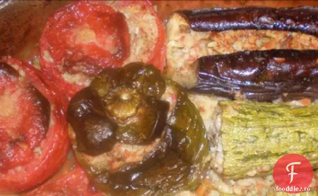 Yemista mamei (legume umplute grecești cu orez)