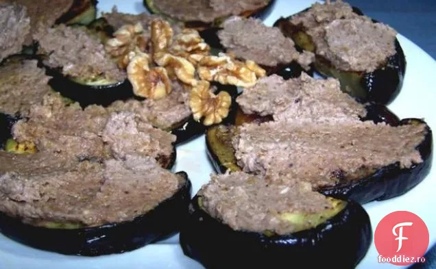 Vinete turcești și cartofi kizartma cu sos de roșii Iskender