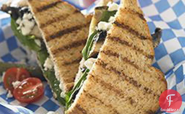 Sandwich cu vinete la grătar și ciuperci Portobello