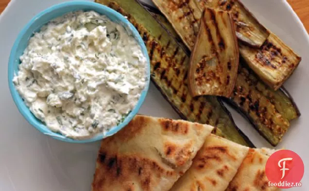 Vinetele la grătar ale lui Nigel Slater cu feta cremă