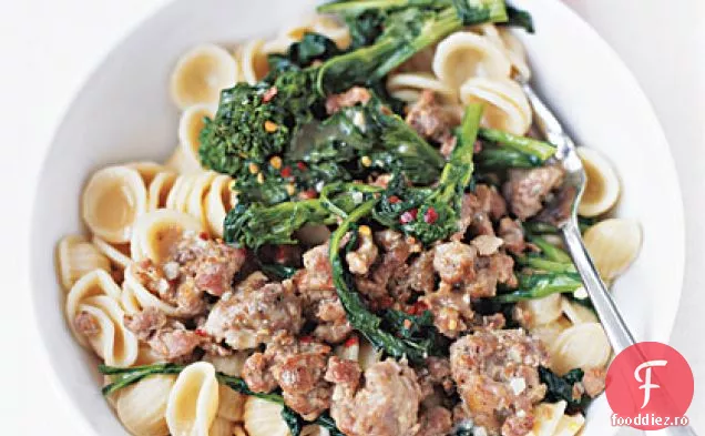 Paste cu Broccoli rabe și cârnați