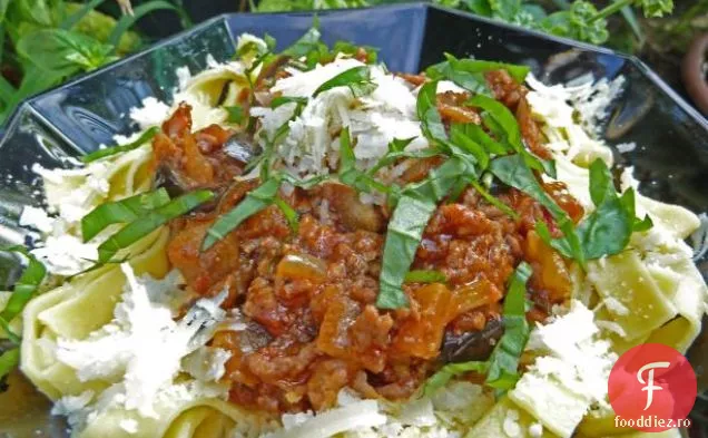 Amestec De Legume Parmezan-Busuioc Învelit În Folie La Grătar