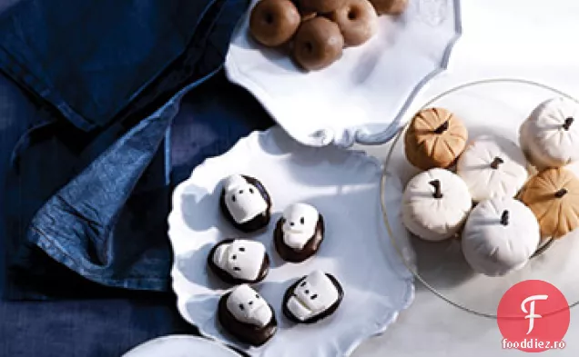 Tort pătrat de dovleac Petits Fours cu glazură de miere-ciocolată