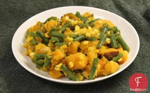 Porotos Quebrados (tocană de fasole verde și dovleac)