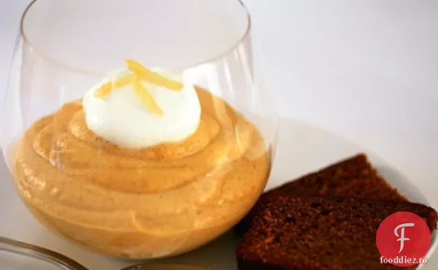 Mousse de dovleac cu firimituri de turtă dulce