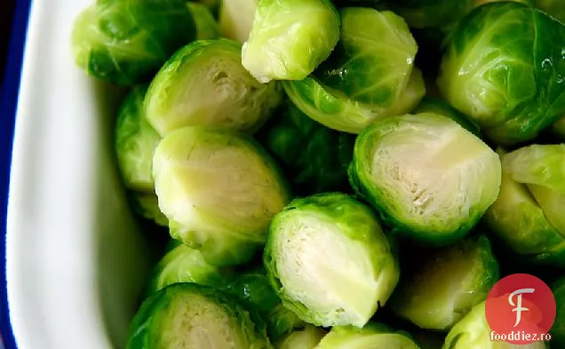 Varză De Bruxelles Caramelizată Cu Portocale Și Miere