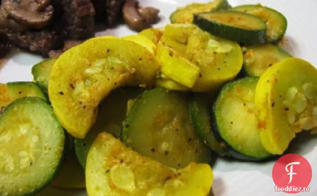 Țara se amestecă-prăjit Galben și dovlecei suc de fructe