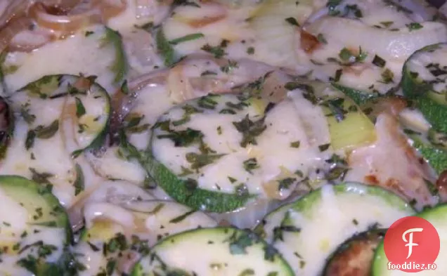 Saut Dovlecel Cu Gruyere