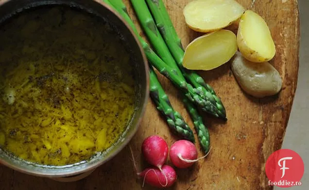 Bagna Cauda (Piemontese cald usturoi-hamsie Dip)