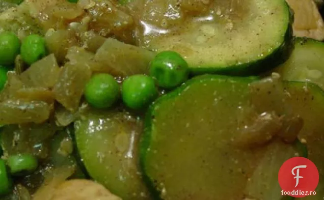Tigaie marocană de pui și legume
