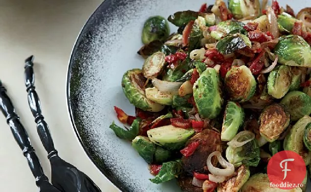 Varză de Bruxelles caramelizată cu Pancetta