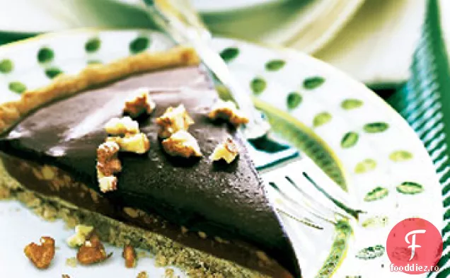 Tarta Caramel-nuc cu glazura de ciocolata