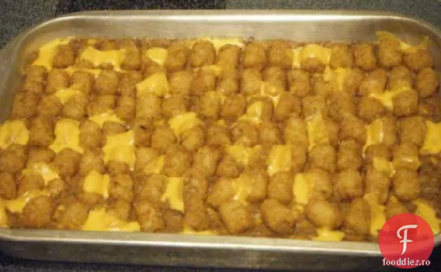 Tater Tot Hotdish, încă simplu, dar mai bine!