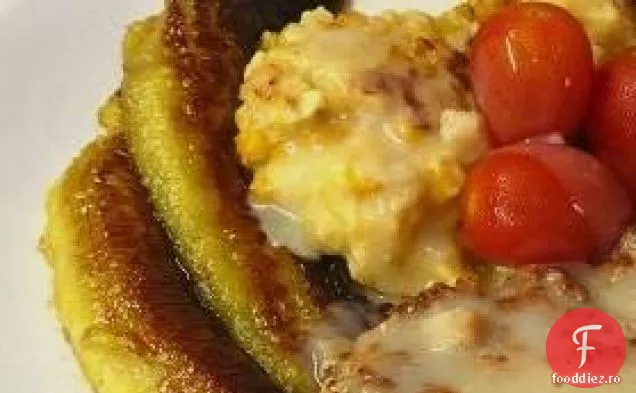 Carne de porc lipicioasă și tăiței Hokkein se amestecă