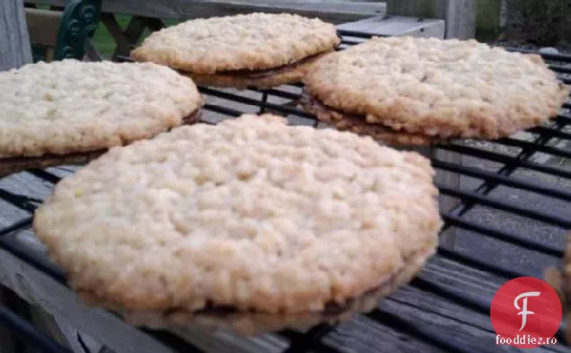 Fursecuri Sandwich Cu Fulgi De Ovăz Lacy
