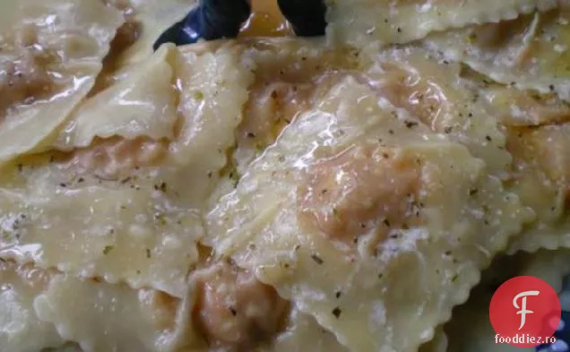 Cartofi dulci prăjiți și Ravioli Feta